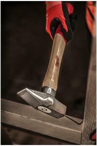 Milwaukee 800 gr Ahşap Saplı Çekiç