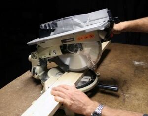 Makita Lh1040 Üst Tablalı Gönye Testere